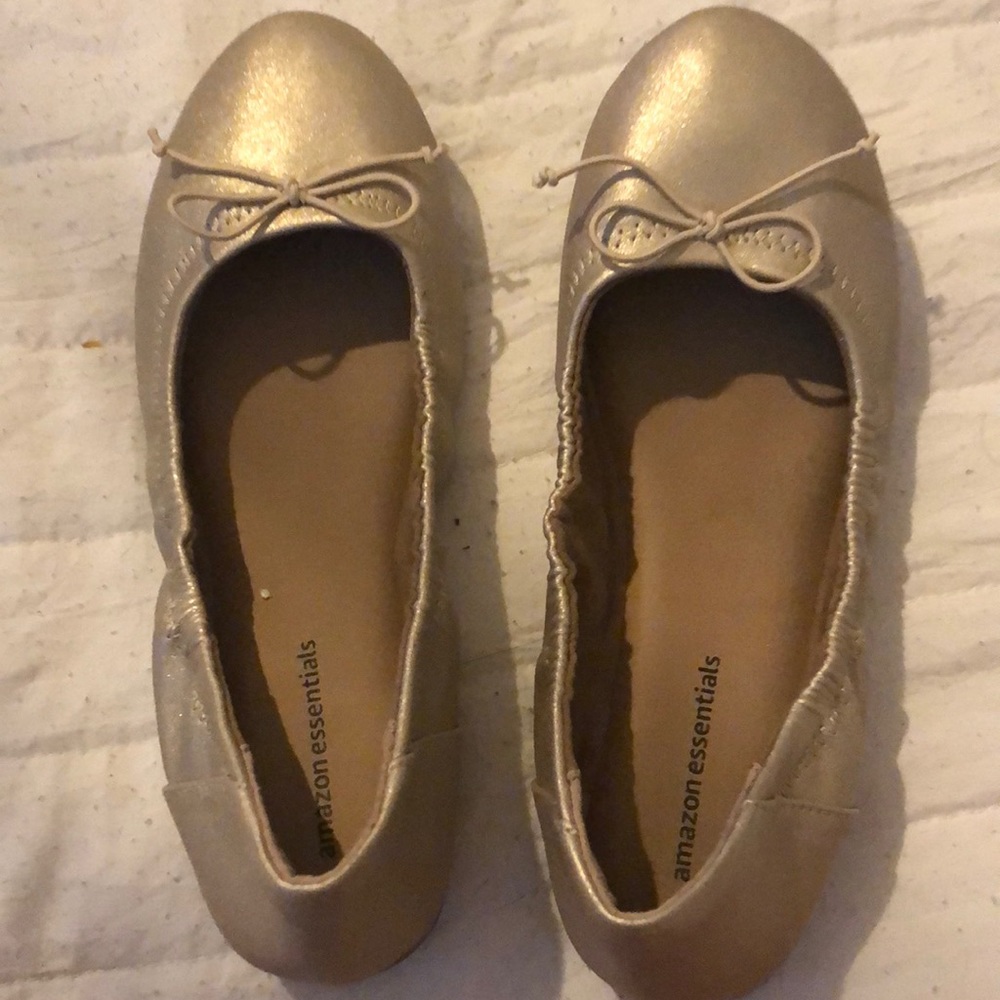 Girls gold flats